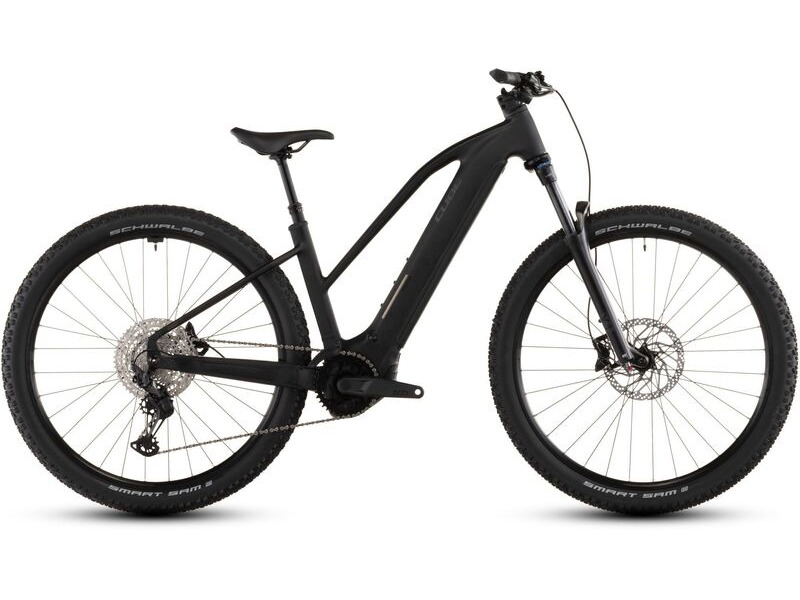 CUBE Reaction Hybrid Pro 800 click to zoom image