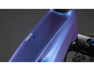 CUBE Reaction Hybrid One 800 click to zoom image