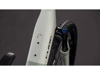 CUBE Reaction Hybrid Pro 800 click to zoom image