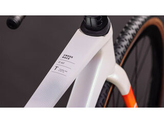 CUBE CROSS RACE C:62 SLX click to zoom image