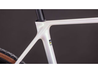 CUBE CROSS RACE C:62 SLX click to zoom image