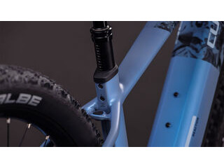 CUBE Reaction Hybrid Slt 800 click to zoom image