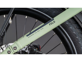 CUBE Fold Hybrid 545 click to zoom image