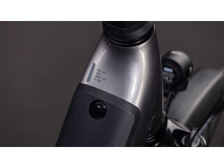 CUBE Supreme Hybrid Deluxe Pro 600 click to zoom image