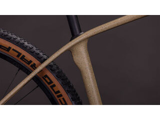 CUBE Reaction C:62 Slx click to zoom image