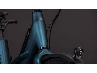 CUBE Longtail Hybrid 800 click to zoom image