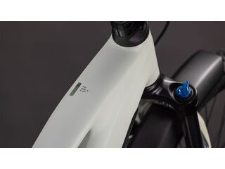 CUBE Reaction Hybrid Pro 800 Fe click to zoom image