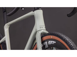 CUBE Nuroad C:62 Slx click to zoom image