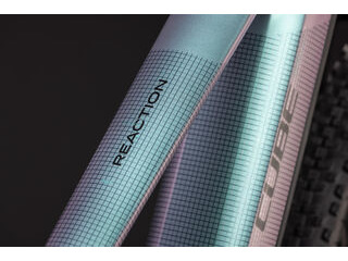 CUBE Reaction Hybrid Pro 800 Polarlight/black click to zoom image