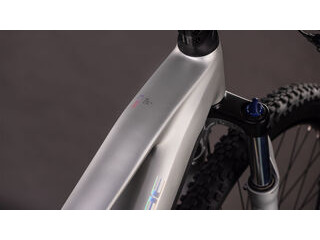CUBE Reaction Hybrid One 800 click to zoom image